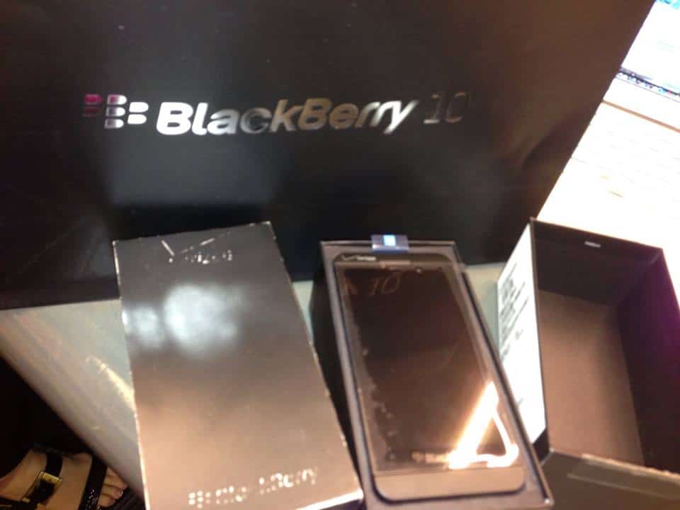 blackberry z10 box
