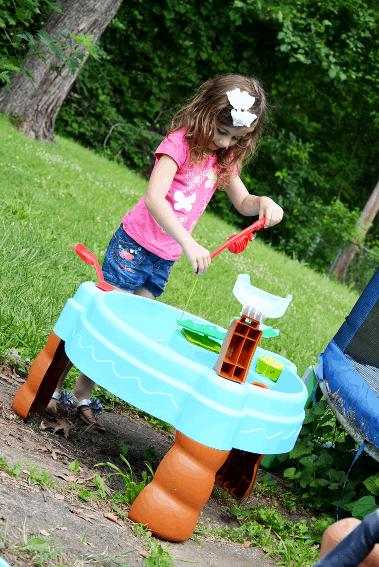 Little Tikes Fish 'n Splash Water Table™ Review