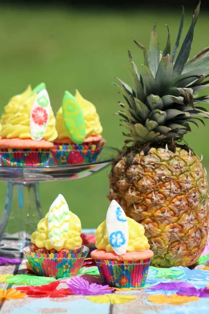 Surfboard Cupcakes Recipe for your Luau Party Idea!