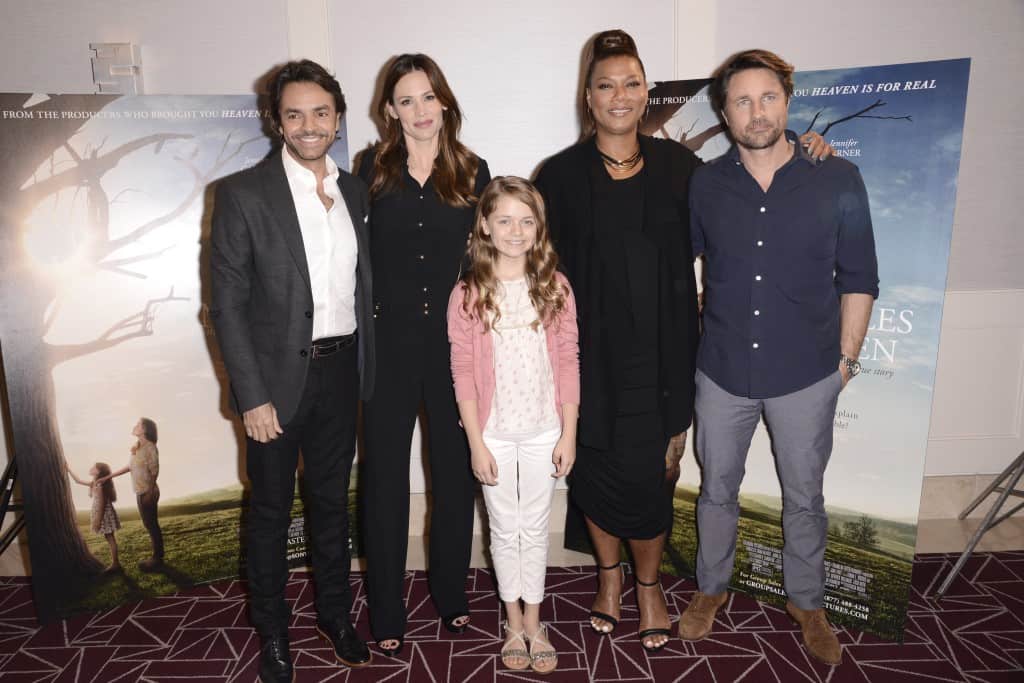 Miracles From Heaven Interviews : The Cast! WEST HOLLYWOOD, CA - March 4th 2016 Eugenio Derbez, Jennifer Garner, Kylie Rogers, Queen Latifah and Martin Henderson seen at Columbia Pictures "Miracles From Heaven" Photo Call at The London