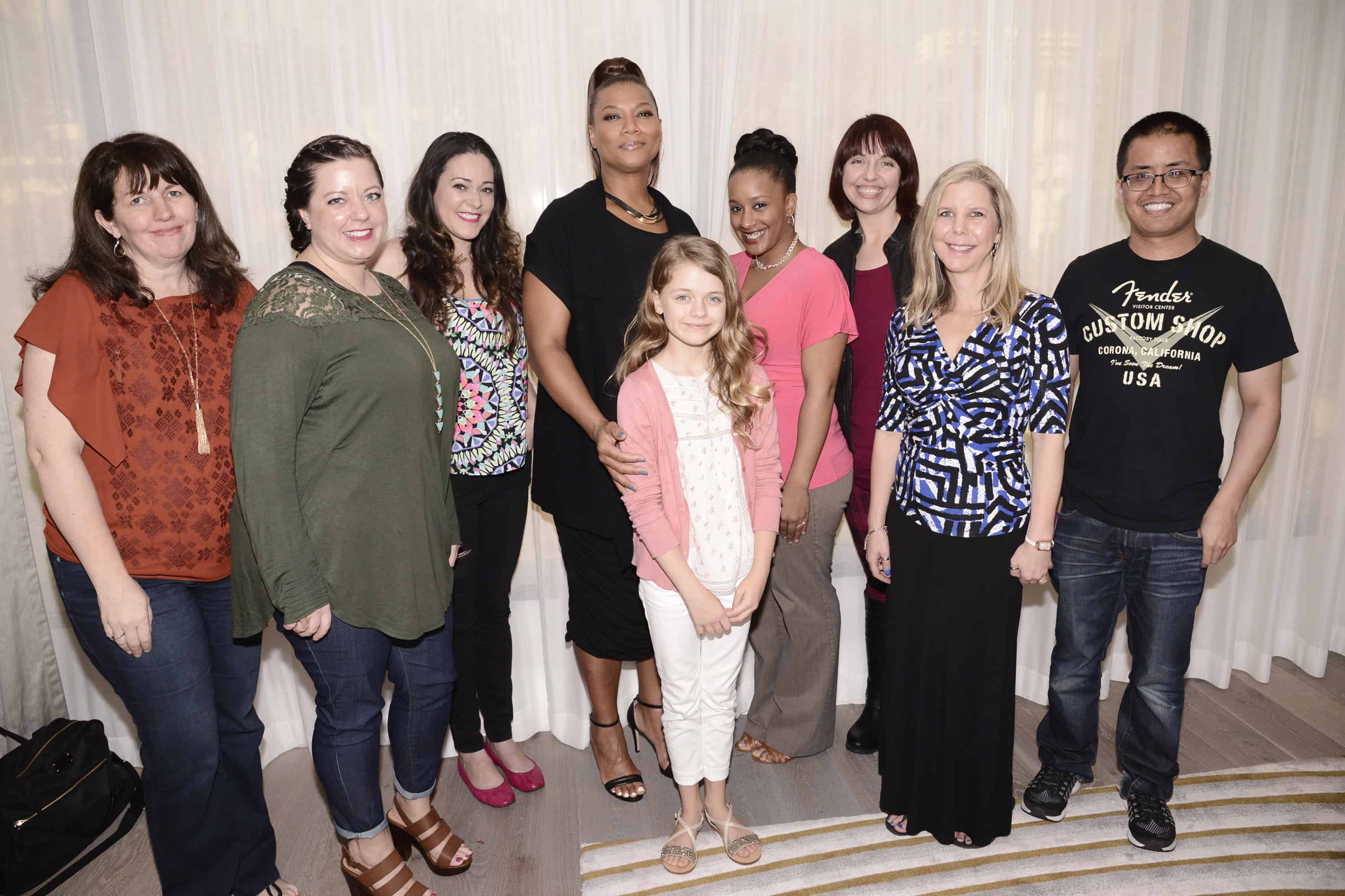 Miracles From Heaven Interviews : The Cast! WEST HOLLYWOOD, CA - March 4th 2016 Queen Latifah and Kylie Rogers seen at Columbia Pictures "Miracles From Heaven" Photo Call at The London