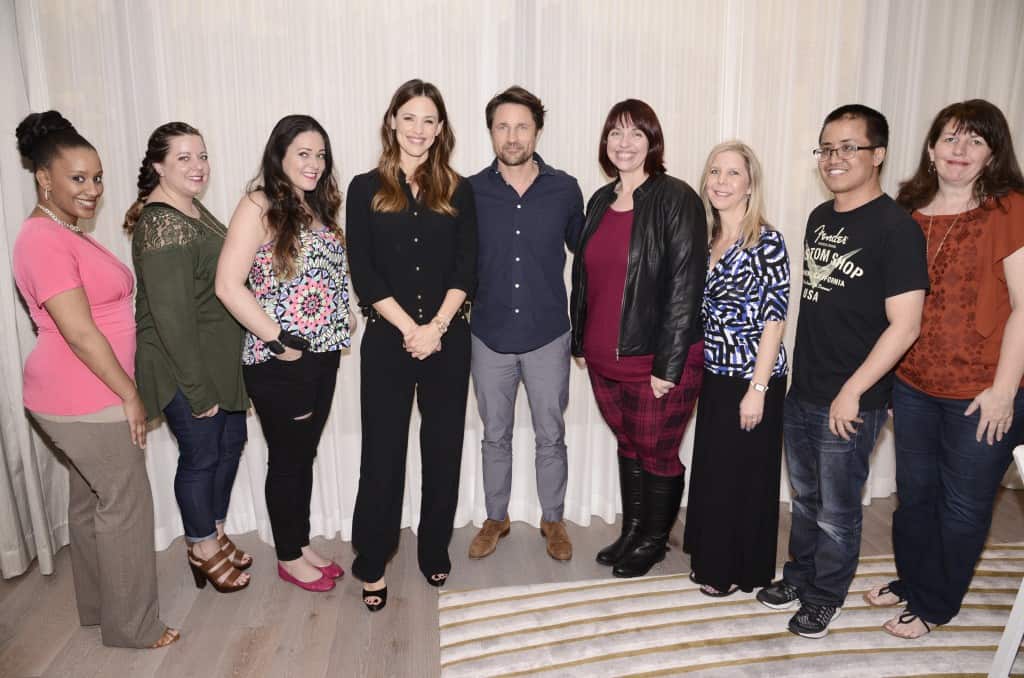 Miracles From Heaven Interviews : The Cast! WEST HOLLYWOOD, CA - March 4th 2016 Jennifer Garner and Martin Henderson seen at Columbia Pictures "Miracles From Heaven" Photo Call at The London