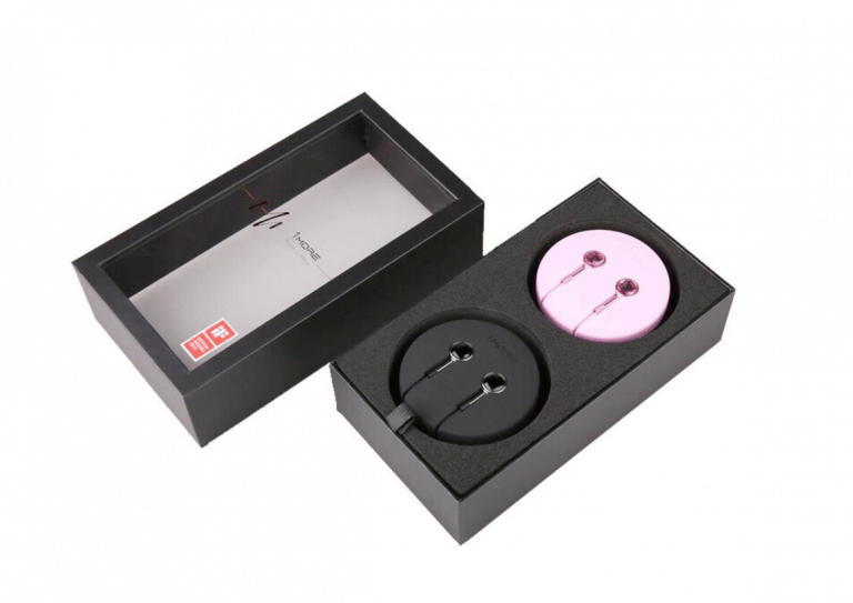 Pink Swarovski Crystal In-Ear Headphones from 1MORE
