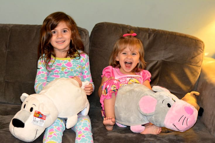 FlipaZoo Review - We donated 115 Stuffed Animals BUT we couldn’t pass this up!