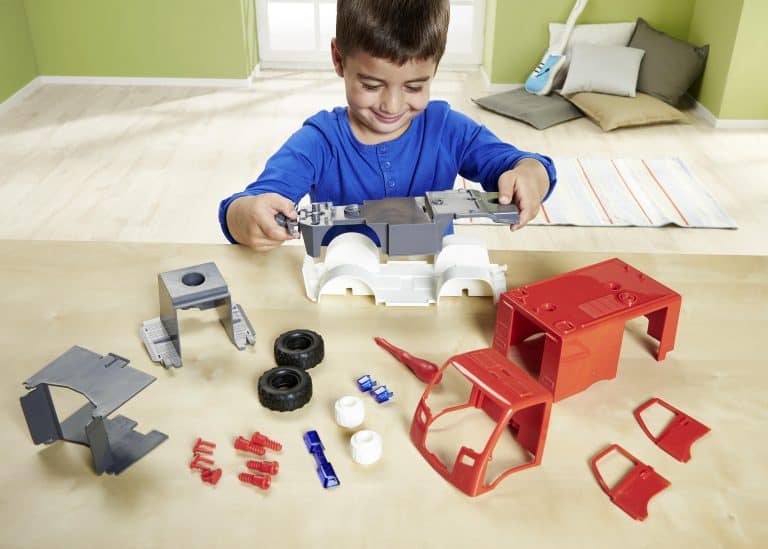 Revell Junior Kit – #EBHolidayGiftGuide