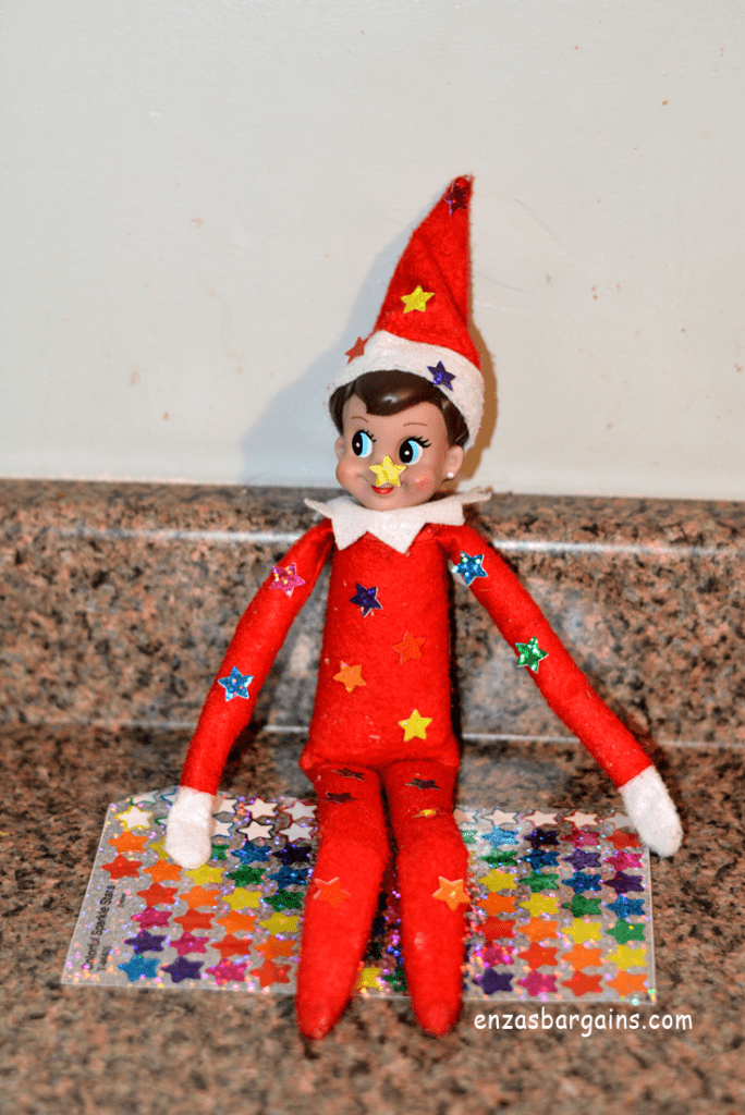 Easy and Quick Elf on the Shelf Ideas!