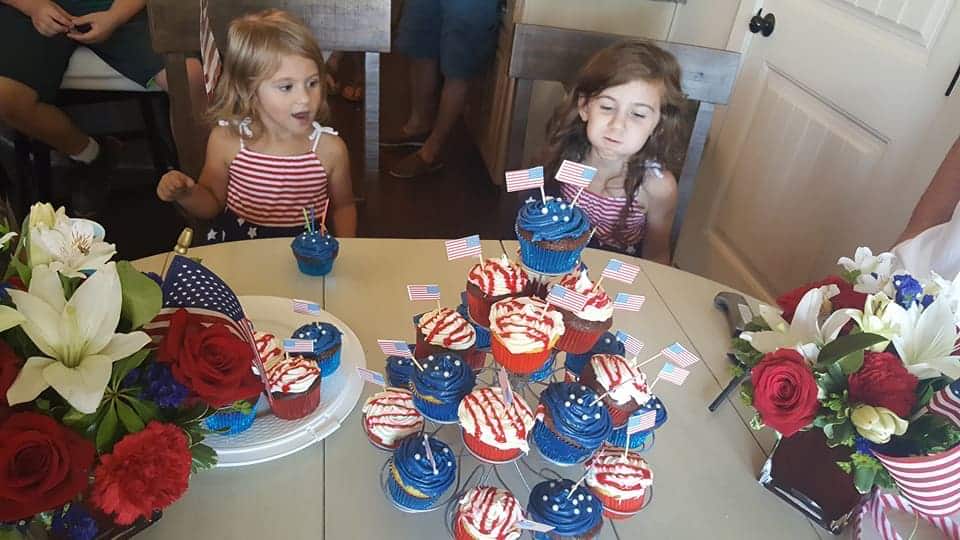 American Themed Birthday Party - Cupcakes