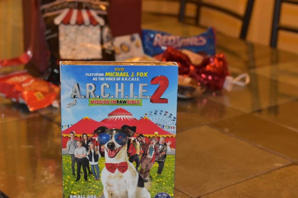 ARCHIE 2: MISSION IMPAWSIBLE DVD + Activities