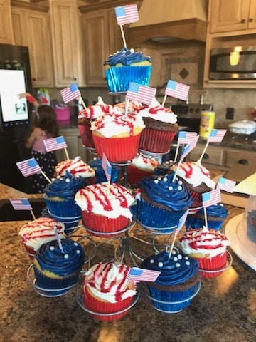 American Themed Birthday Party - Cupcakes