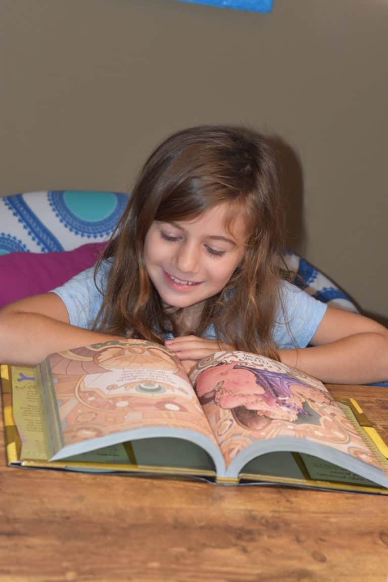 Star vs. the Forces of Evil: The Magic Book of Spells Book and Hulu Giveaway!