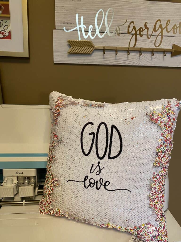 Cricut Infusible Ink Reversible Sequins Pillow Tutorial